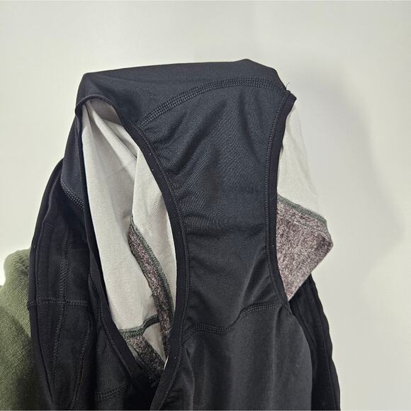 Lululemon Heather Lux Multi Black 2.5" Speed Up Short 12 - Picture 11 of 12